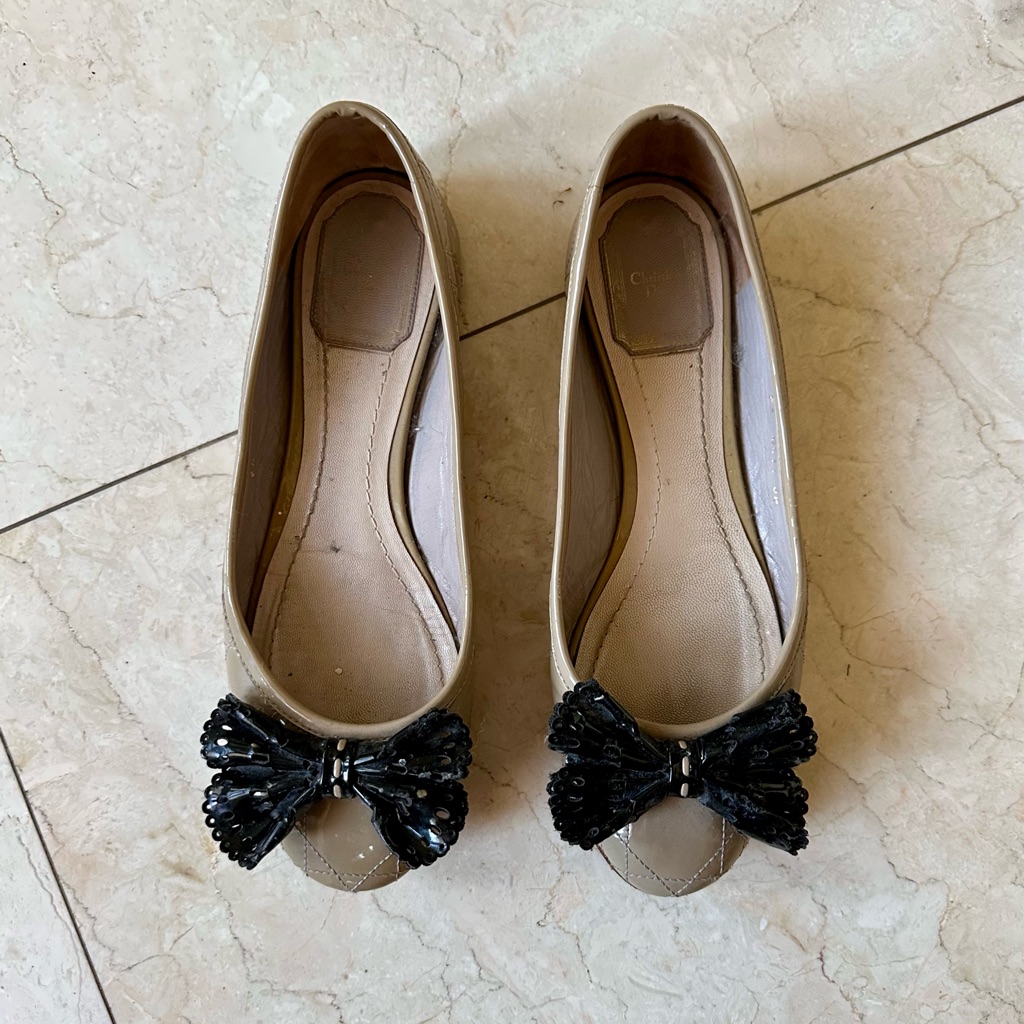 Christian Dior Grey Patent Leather Cannage Bow Embellished Ballerina Flats 38